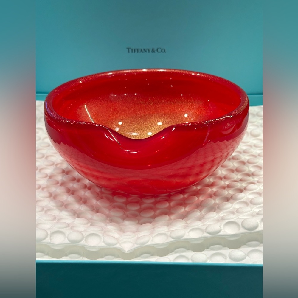 Elsa Peretti for Tiffany & Co. Art Glass Thumbprint Bowl